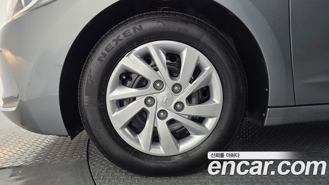 Hyundai AVANTE 2018 — photo 5