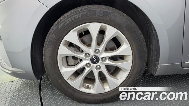Kia K8 2022 — photo 5
