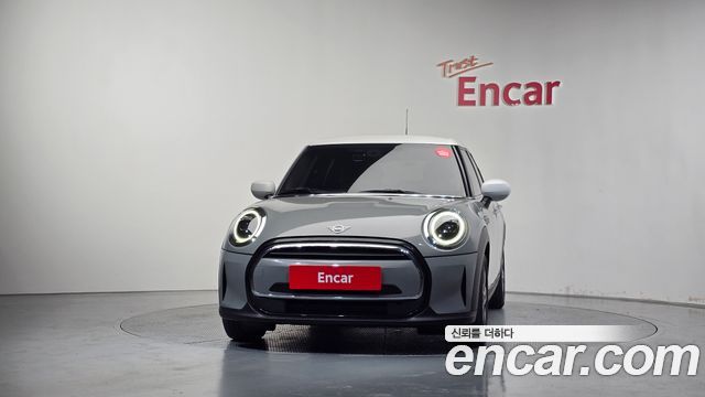 Mini Cooper 2023 — photo 3