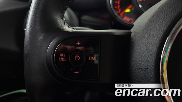 Mini Cooper 2023 — photo 15