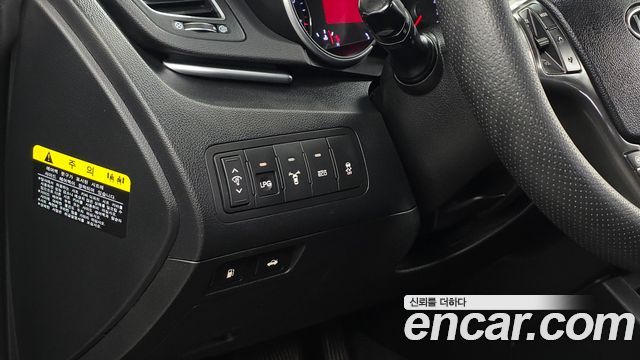 Kia K7 2012 — photo 18