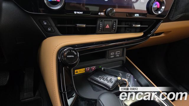 Lexus NX 2024 — photo 30