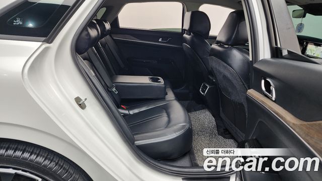 Kia K5 2021 — photo 17