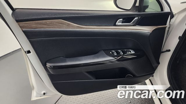 Kia K5 2021 — photo 14