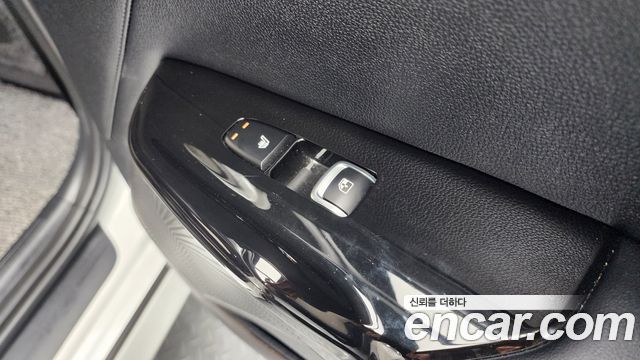 Kia K5 2021 — photo 27