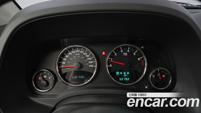 Jeep Compass 2013 — photo 8