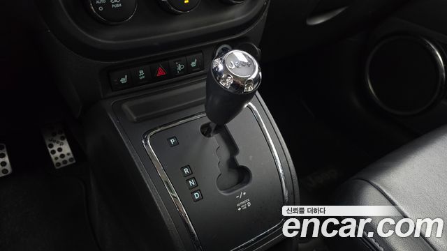 Jeep Compass 2013 — photo 9