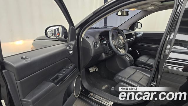 Jeep Compass 2013 — photo 10