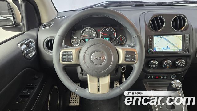 Jeep Compass 2013 — photo 13