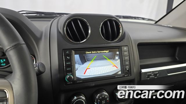 Jeep Compass 2013 — photo 15