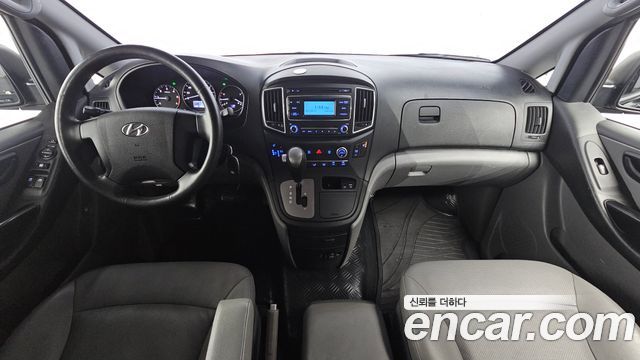 Hyundai Starex 2019 — photo 10