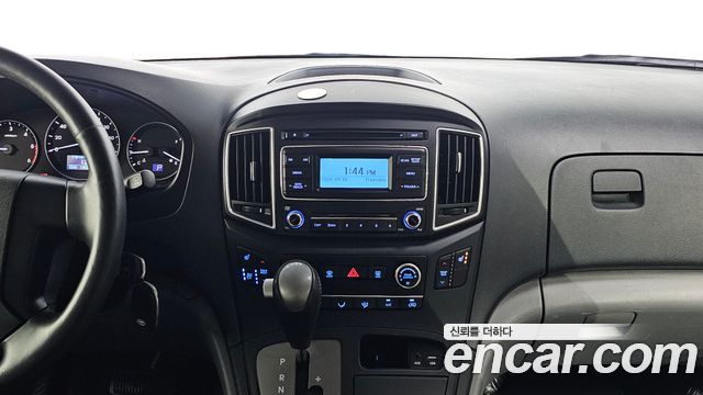 Hyundai Starex 2019 — photo 21