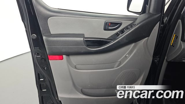 Hyundai Starex 2019 — photo 15