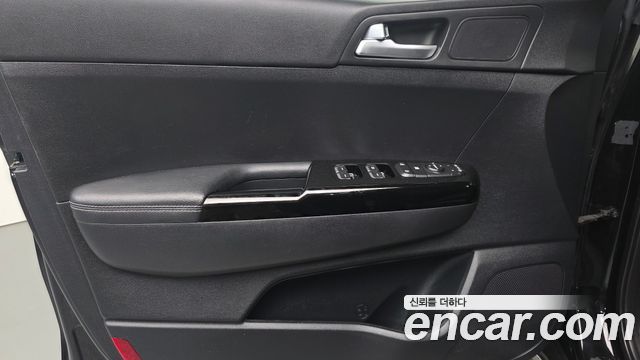 Kia Sportage 2018 — photo 14