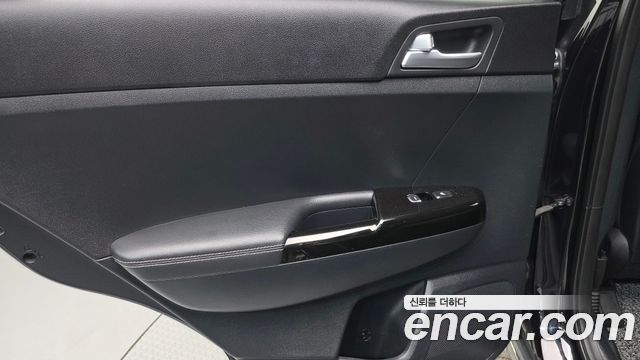 Kia Sportage 2018 — photo 15