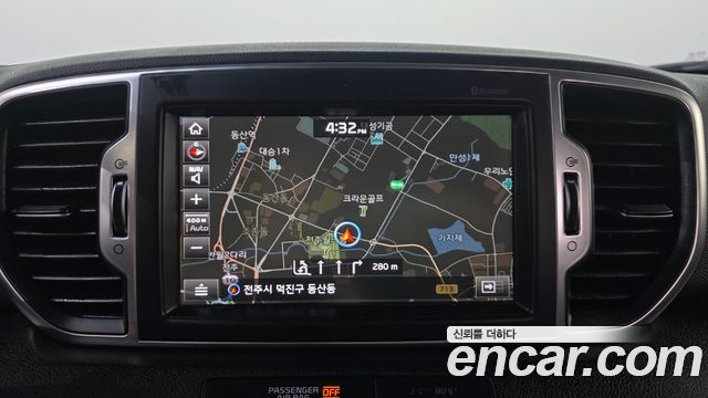 Kia Sportage 2018 — photo 31