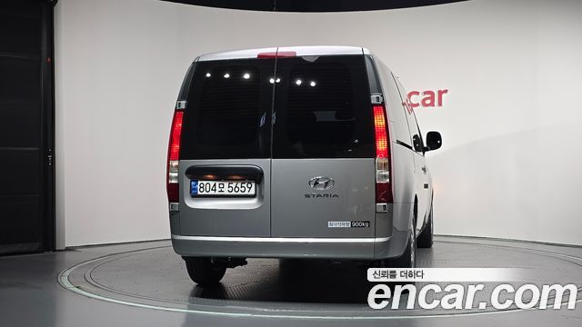 Hyundai Staria 2024 — photo 4