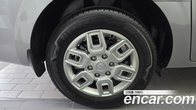 Hyundai Staria 2024 — photo 5