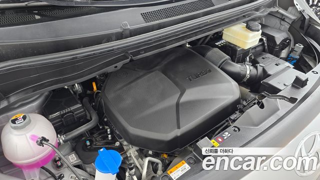 Hyundai Staria 2024 — photo 6