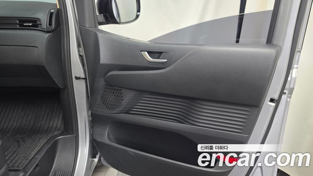 Hyundai Staria 2024 — photo 15