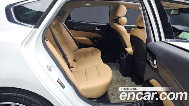 Kia K7 2020 — photo 11