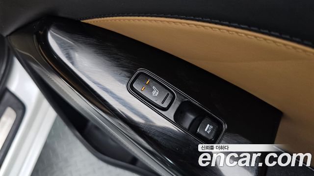 Kia K7 2020 — photo 17