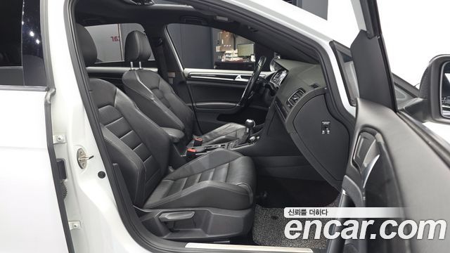 Volkswagen Golf 2015 — photo 17