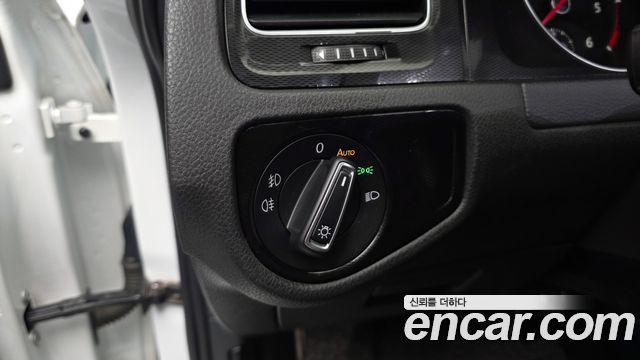 Volkswagen Golf 2015 — photo 27