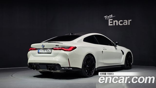 BMW M4 2024 — photo 2