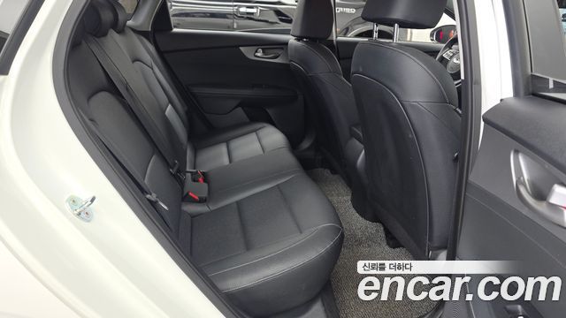 Kia K3 2020 — photo 18