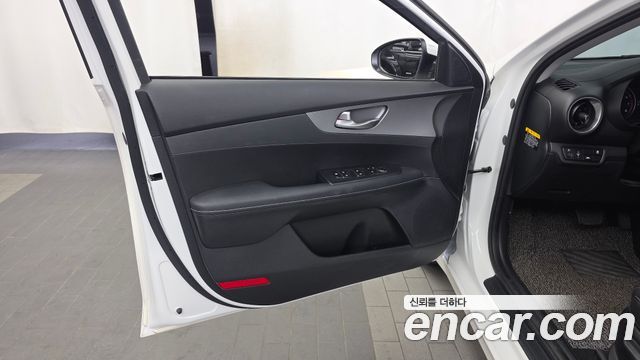 Kia K3 2020 — photo 14