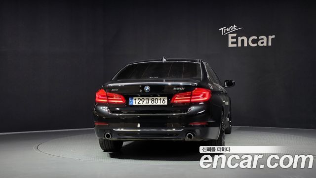 BMW 5-Series 2019 — photo 4