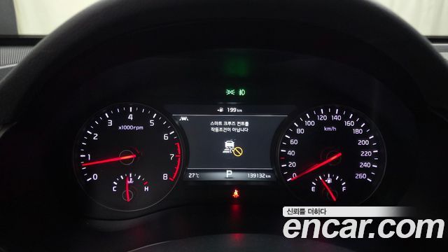 Kia K7 2016 — photo 11