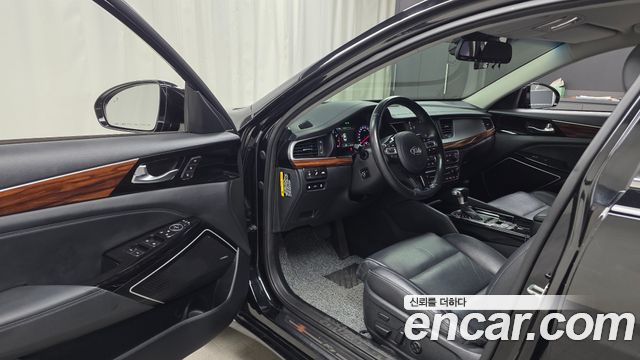 Kia K7 2016 — photo 13