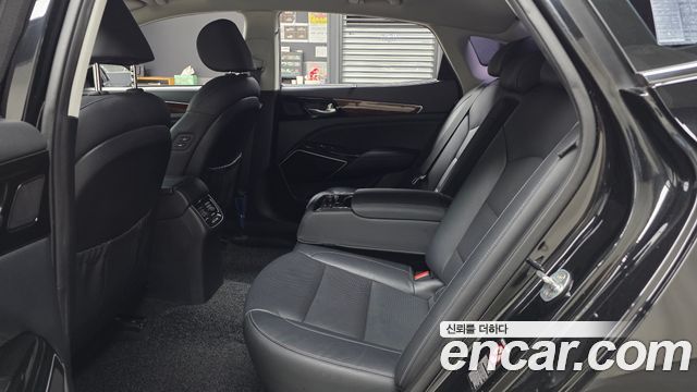 Kia K7 2016 — photo 18