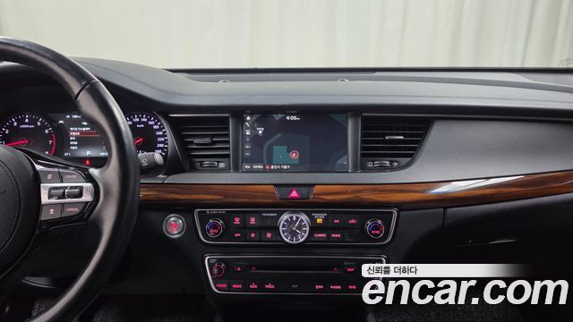 Kia K7 2016 — photo 20