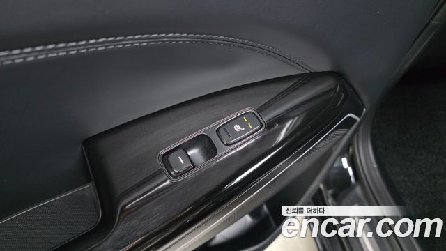 Kia K7 2016 — photo 25
