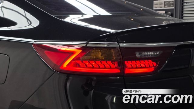 Kia K7 2016 — photo 9