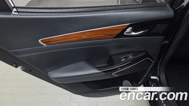 Kia K7 2016 — photo 15