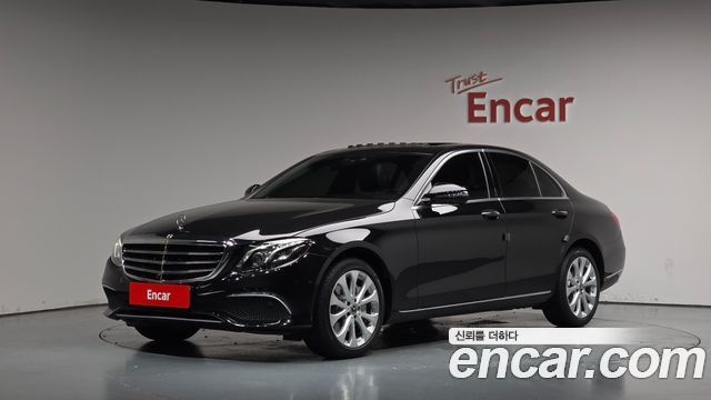 Mercedes-Benz E-Class 2018 — photo 1