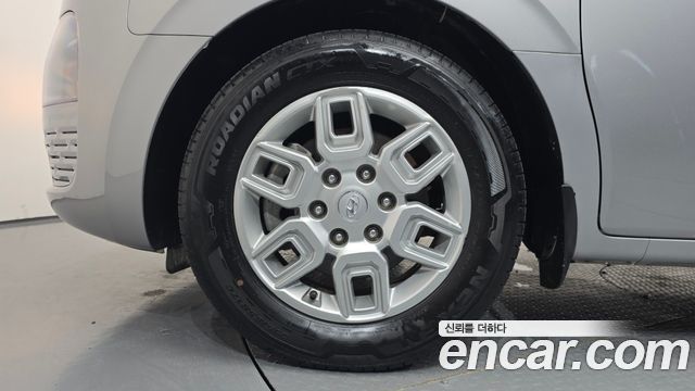 Hyundai Staria 2022 — photo 5