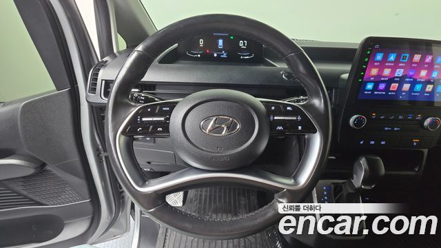 Hyundai Staria 2022 — photo 12