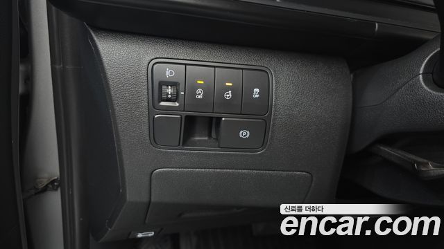 Hyundai Staria 2022 — photo 16
