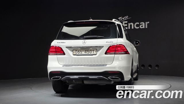 Mercedes-Benz GLE-Class 2016 — photo 4