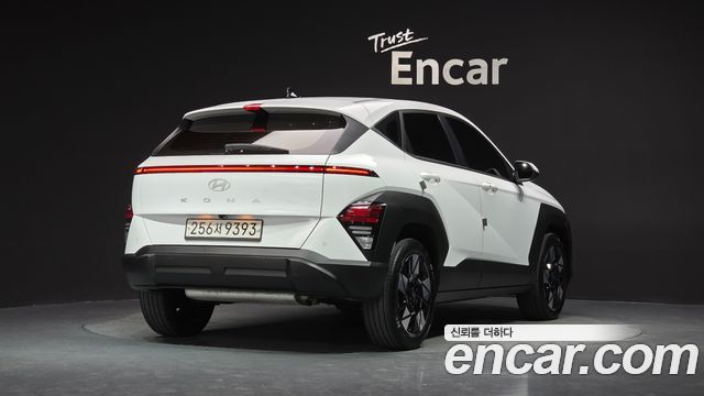 Hyundai Kona 2023 — photo 2