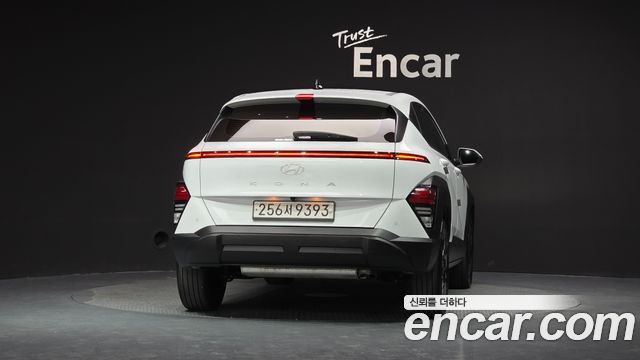 Hyundai Kona 2023 — photo 4