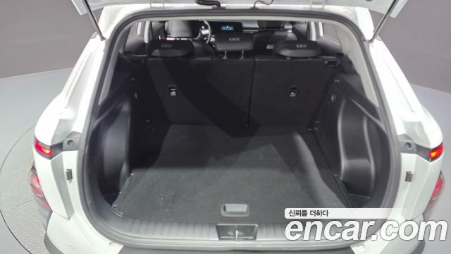 Hyundai Kona 2023 — photo 19