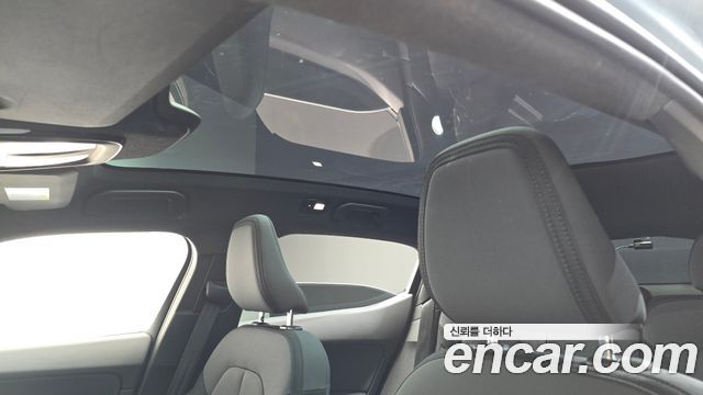 Polestar Polestar 2 2022 — photo 25