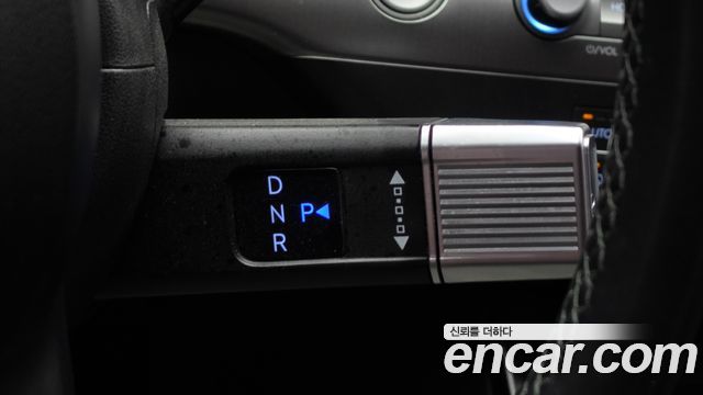 Hyundai Kona 2025 — photo 9