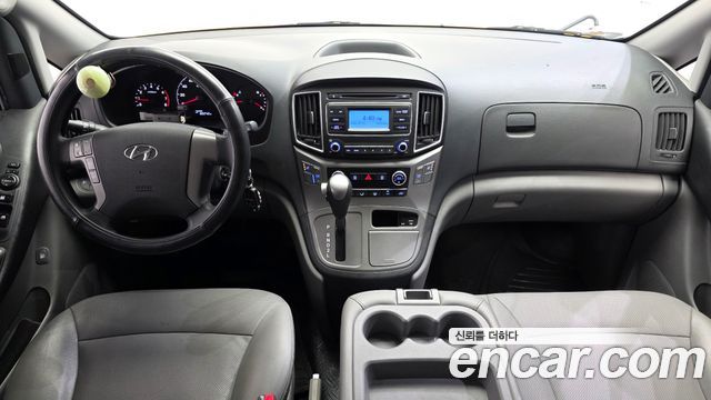 Hyundai Starex 2019 — photo 10